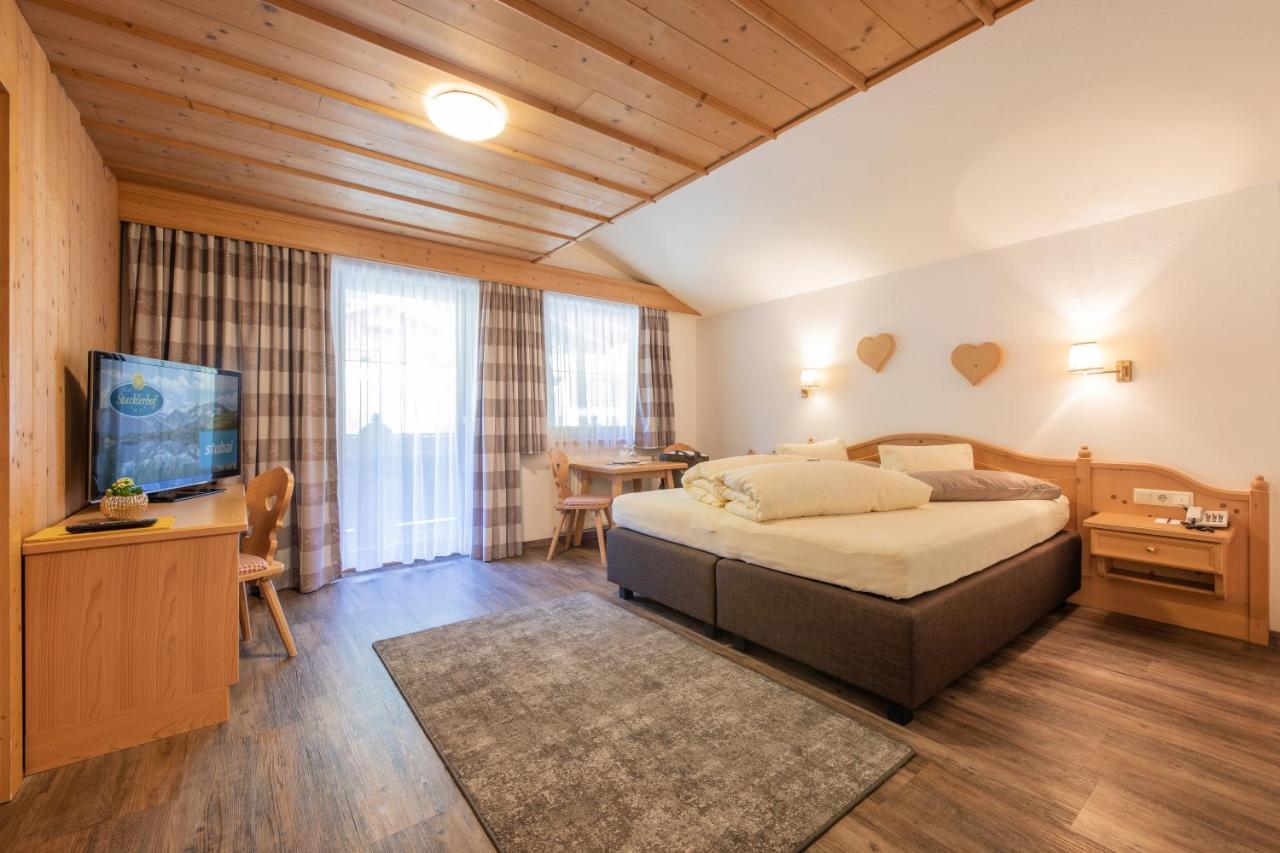 Готель Stacklerhof Нойштіфт-ім-Штубайталь Екстер'єр фото